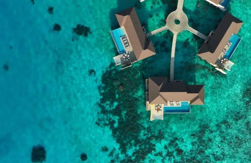 Avani+ Fares Maldives Resort 5*