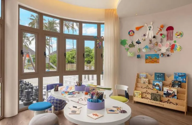 Avani+ Fares Maldives Resort 5*