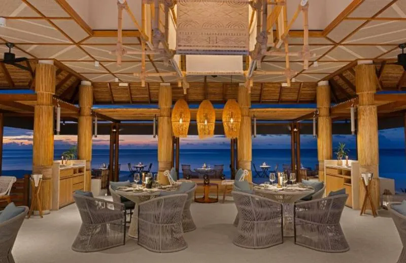 Avani+ Fares Maldives Resort 5*