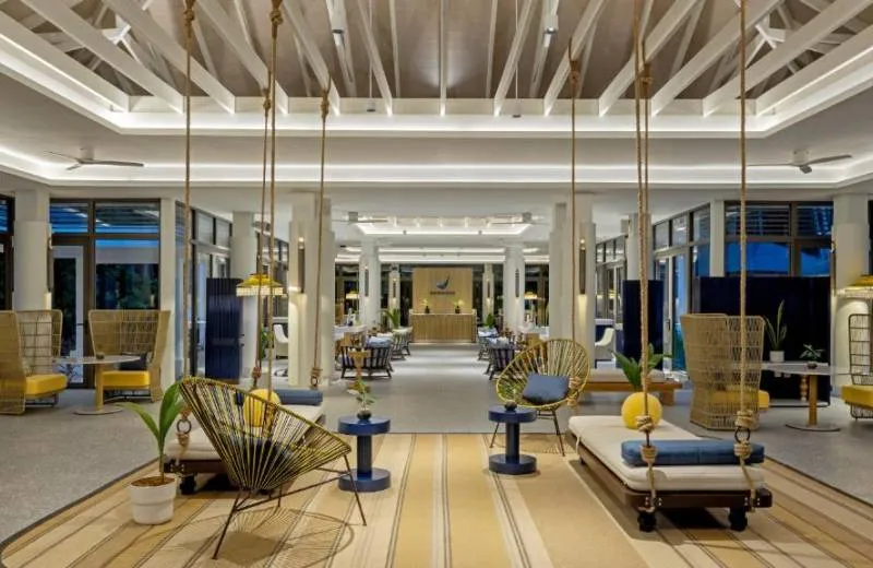 Avani+ Fares Maldives Resort 5*