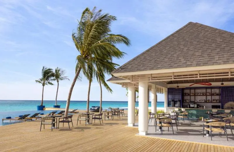 Avani+ Fares Maldives Resort 5*