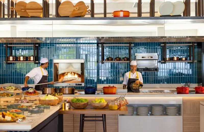 Avani+ Fares Maldives Resort 5*