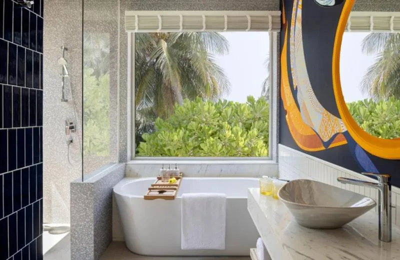 Avani+ Fares Maldives Resort 5*