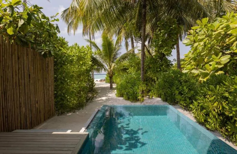 Avani+ Fares Maldives Resort 5*