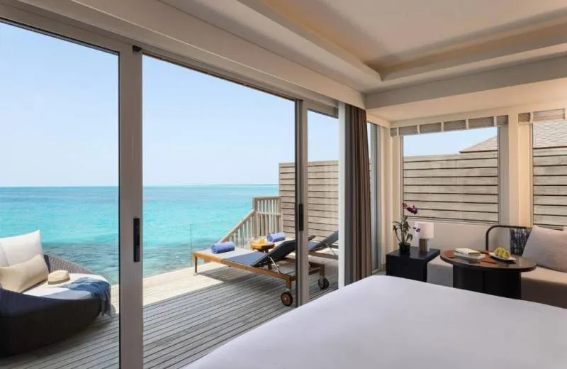 Avani+ Fares Maldives Resort 5*