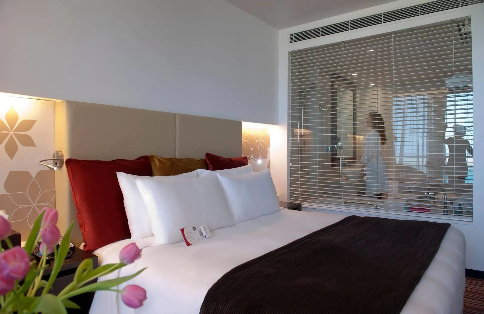 Crowne Plaza Abu Dhabi Yas Island 4*