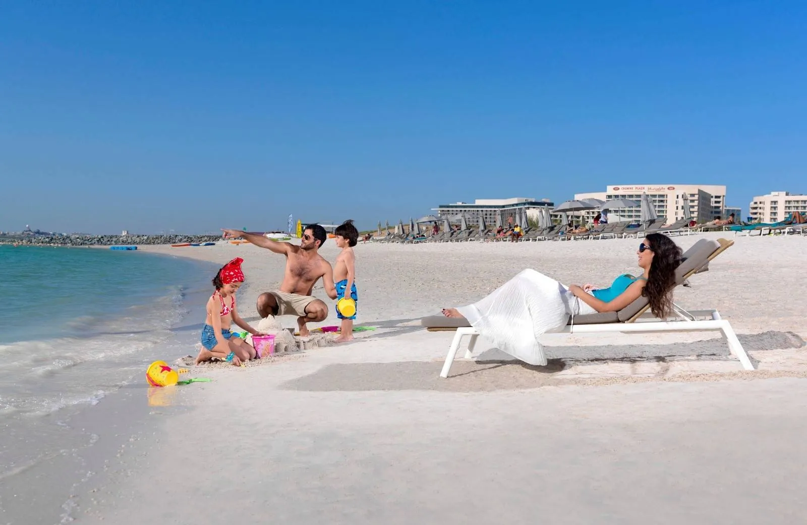 Crowne Plaza Abu Dhabi Yas Island 4*