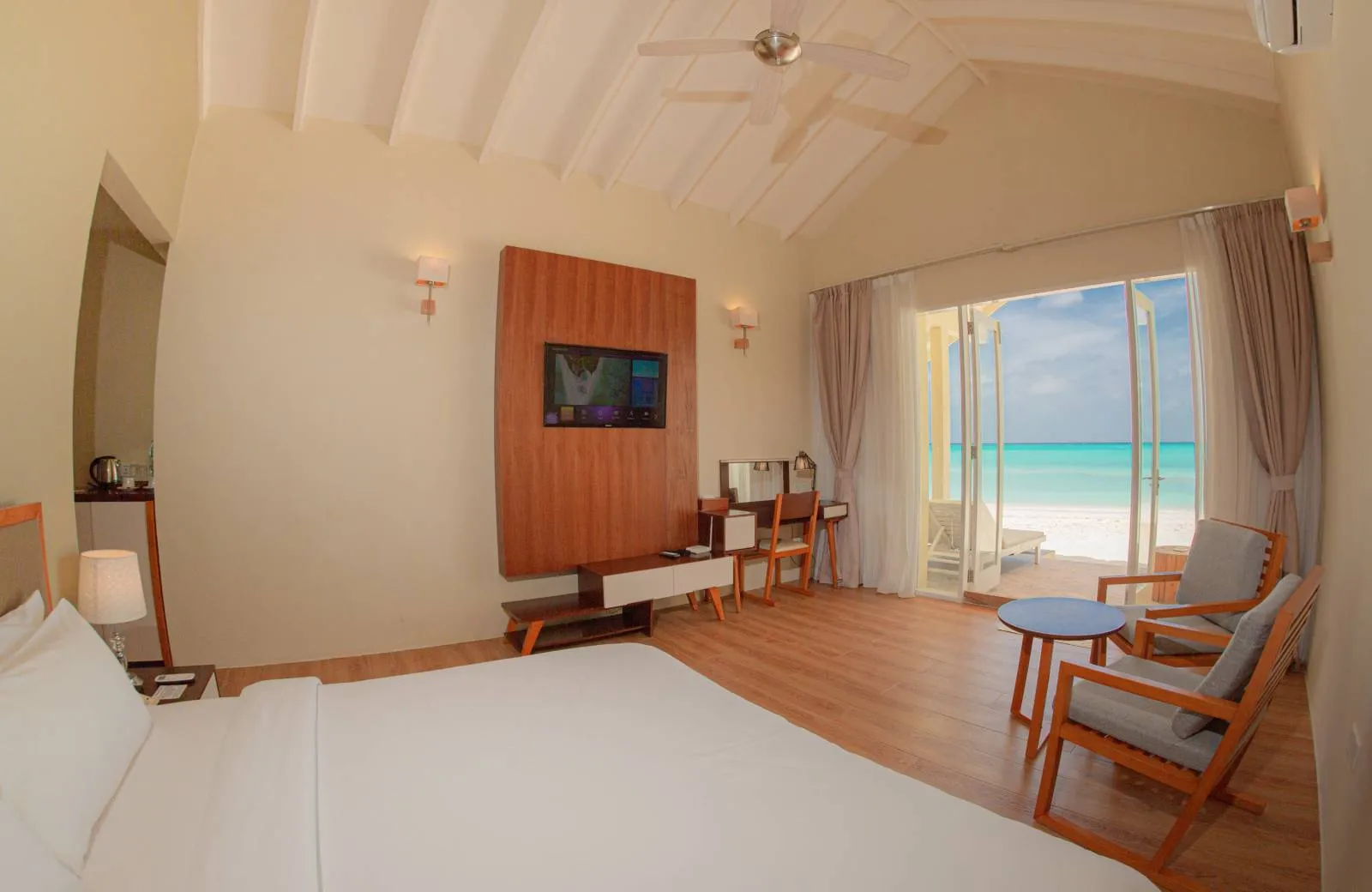 Hondaafushi Island Resort  4*
