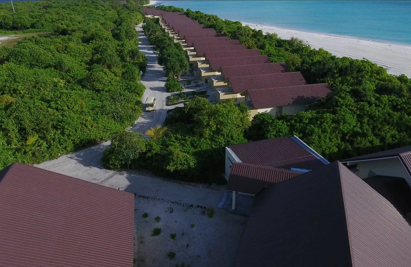 Hondaafushi Island Resort  4*