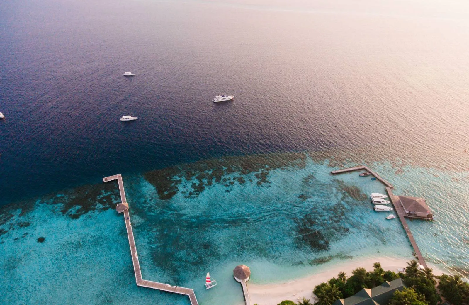 Eri Maldives 4*
