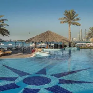 Radisson Blu Hotel & Resort, Abu Dhabi Corniche 5*