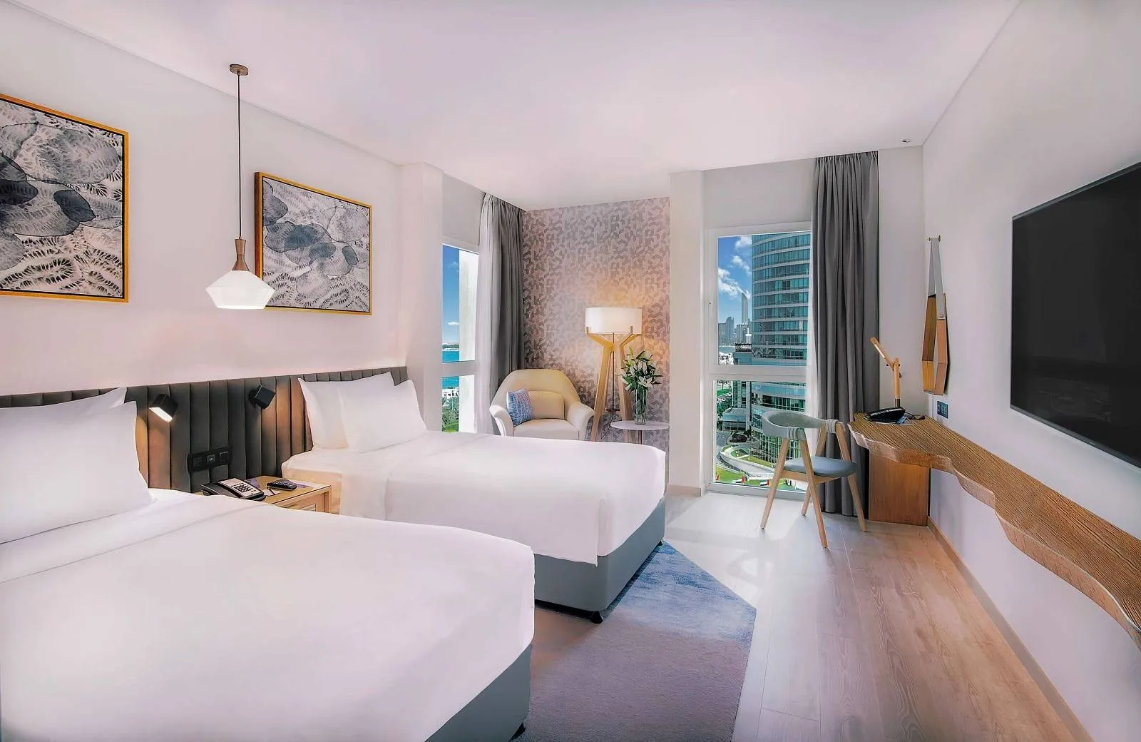 Radisson Blu Hotel & Resort, Abu Dhabi Corniche 5*