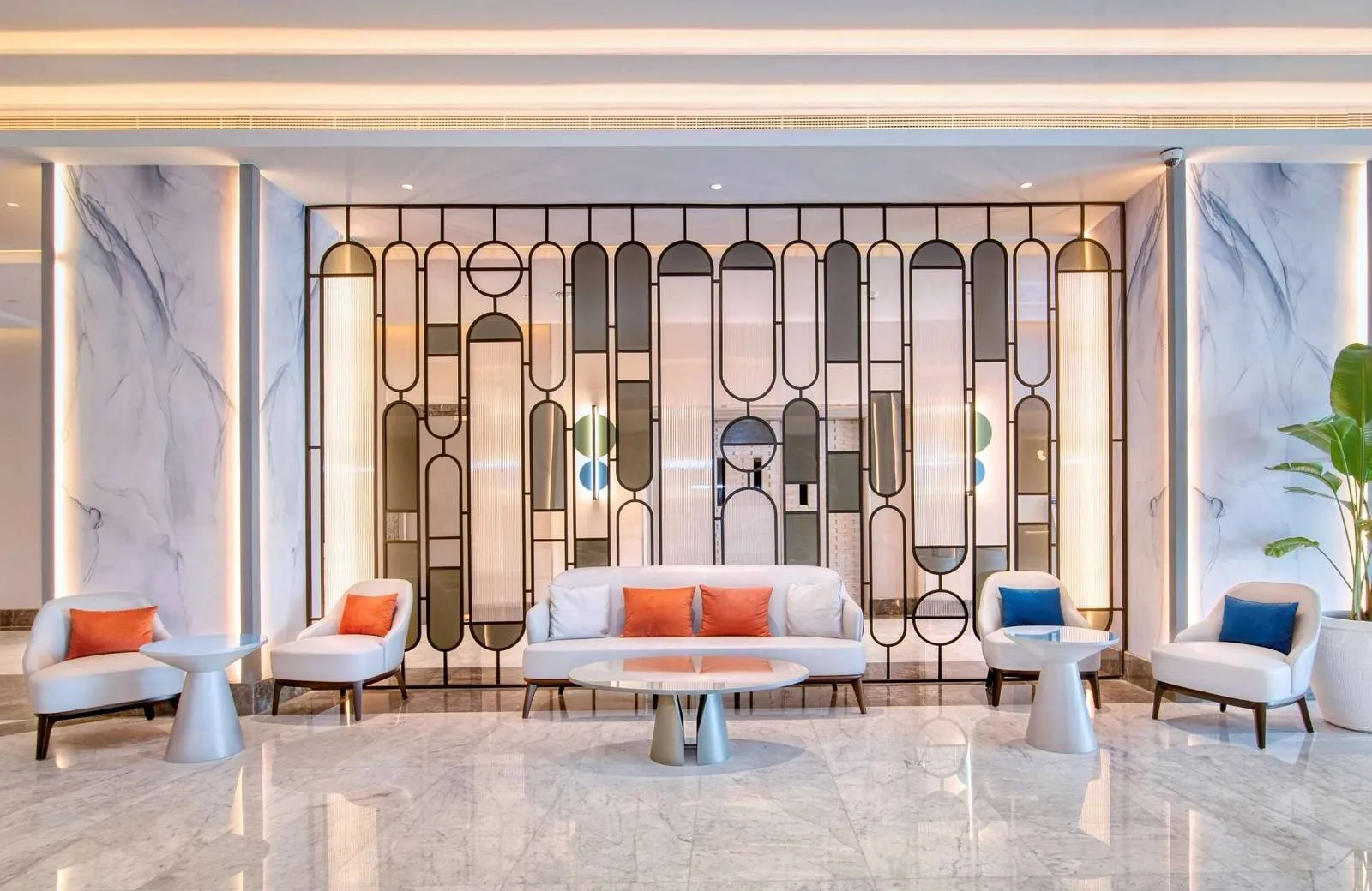 Radisson Blu Hotel & Resort, Abu Dhabi Corniche 5*