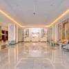 Radisson Blu Hotel & Resort, Abu Dhabi Corniche 5*