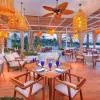 Radisson Blu Hotel & Resort, Abu Dhabi Corniche 5*