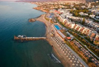 Alexander Beach Hotel & Village Resort 5*