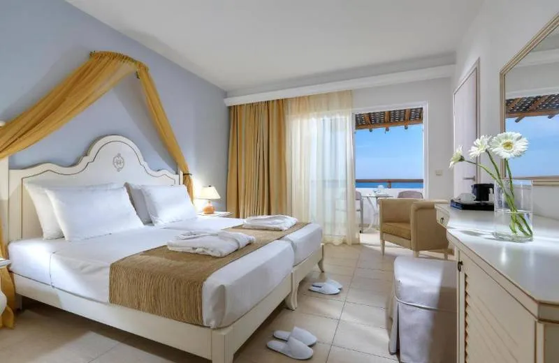Alexander Beach Hotel & Village Resort 5*