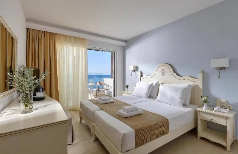 Alexander Beach Hotel & Village Resort 5*