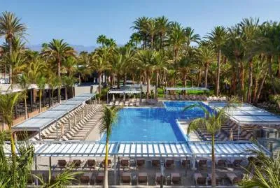 Hotel Riu Palace Oasis 5*