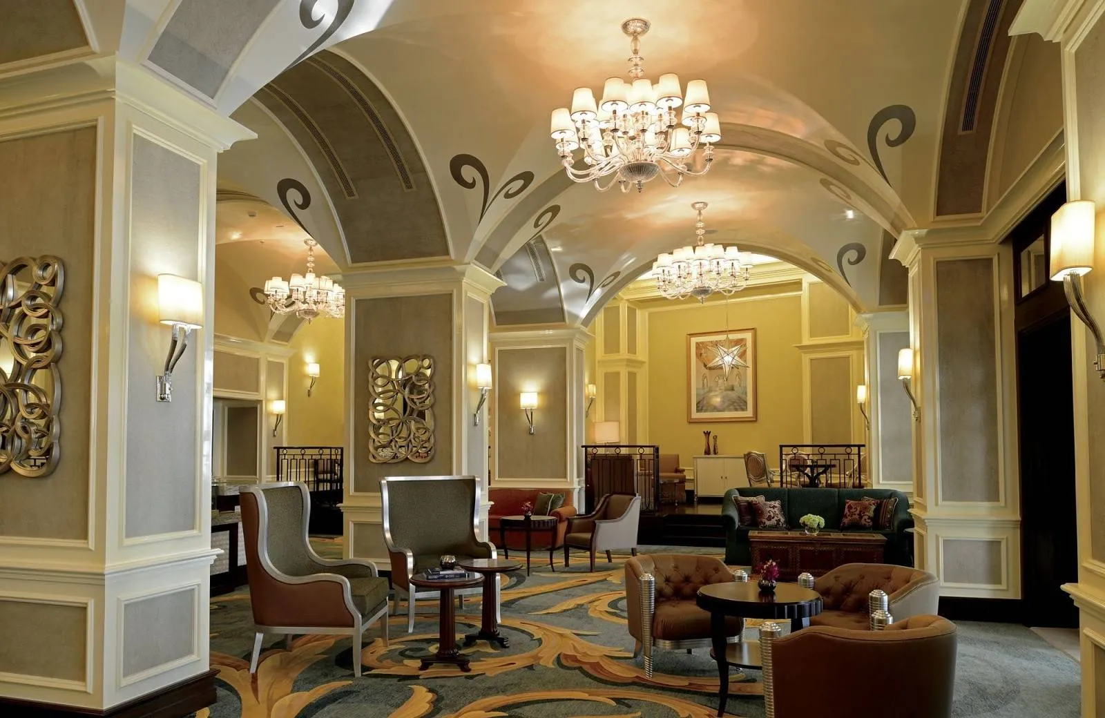 The Ritz-Carlton Abu Dhabi, Grand Canal 5*