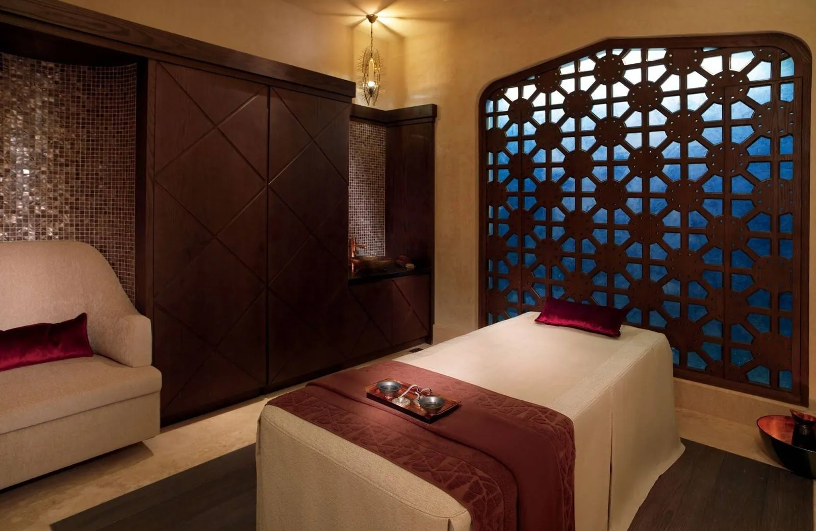 The Ritz-Carlton Abu Dhabi, Grand Canal 5*