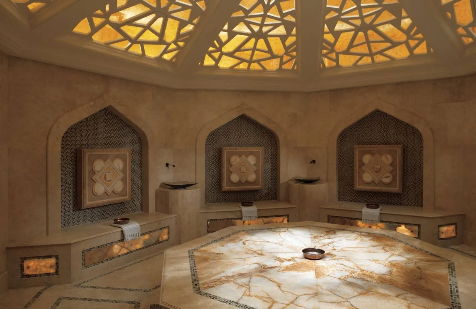 The Ritz-Carlton Abu Dhabi, Grand Canal 5*