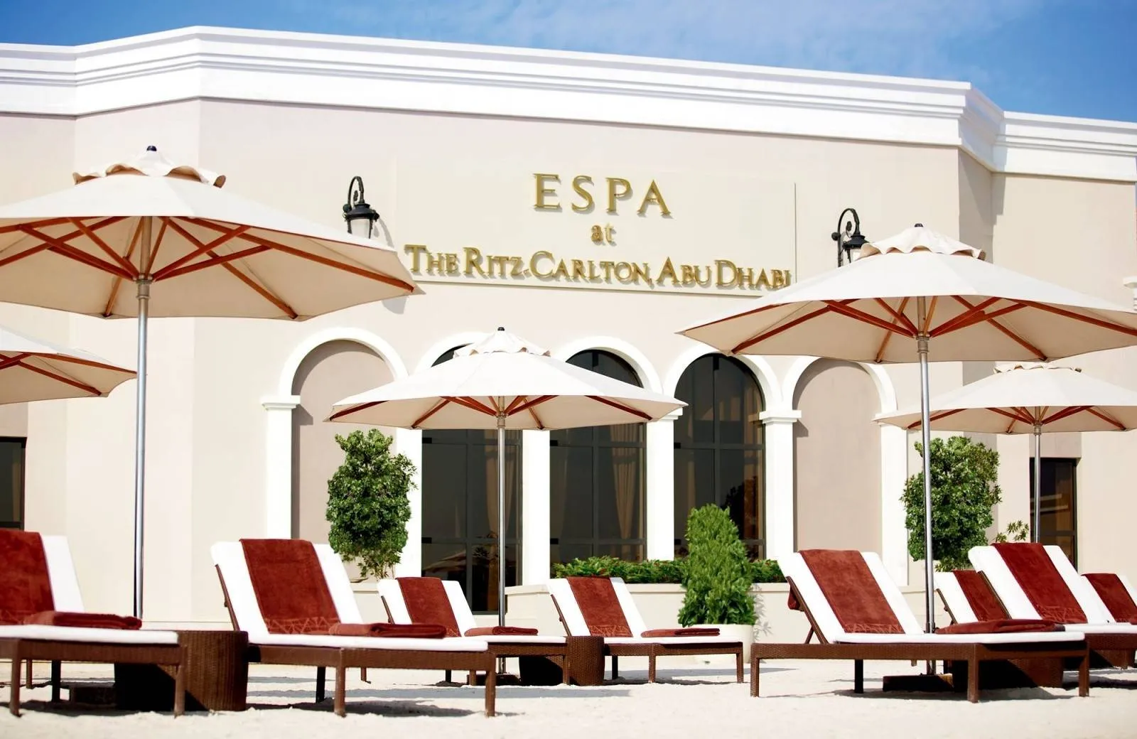 The Ritz-Carlton Abu Dhabi, Grand Canal 5*