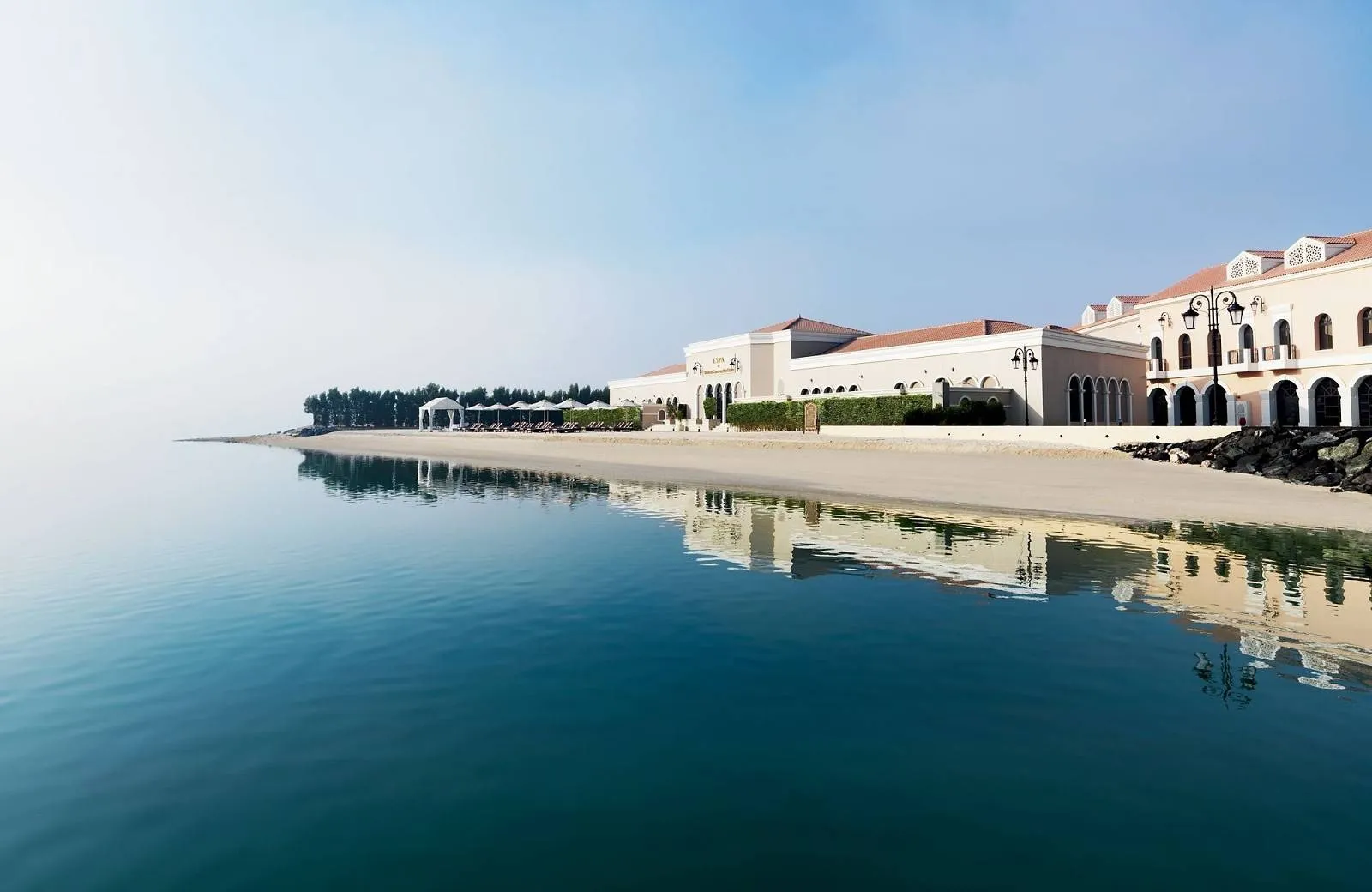 The Ritz-Carlton Abu Dhabi, Grand Canal 5*