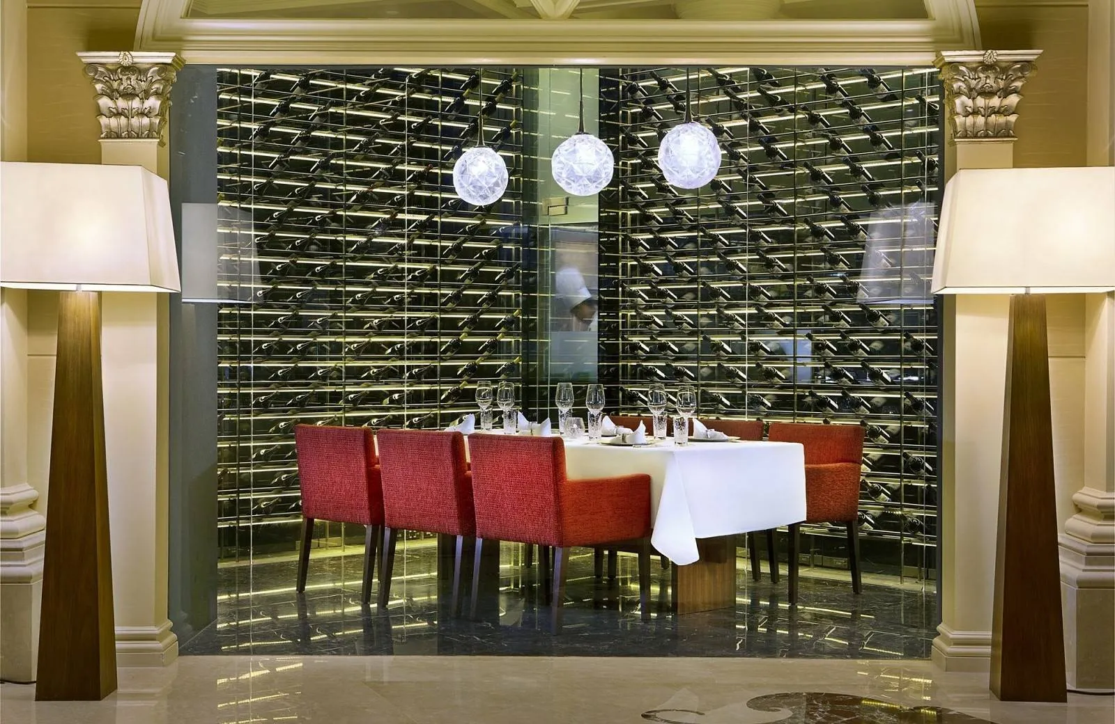 The Ritz-Carlton Abu Dhabi, Grand Canal 5*