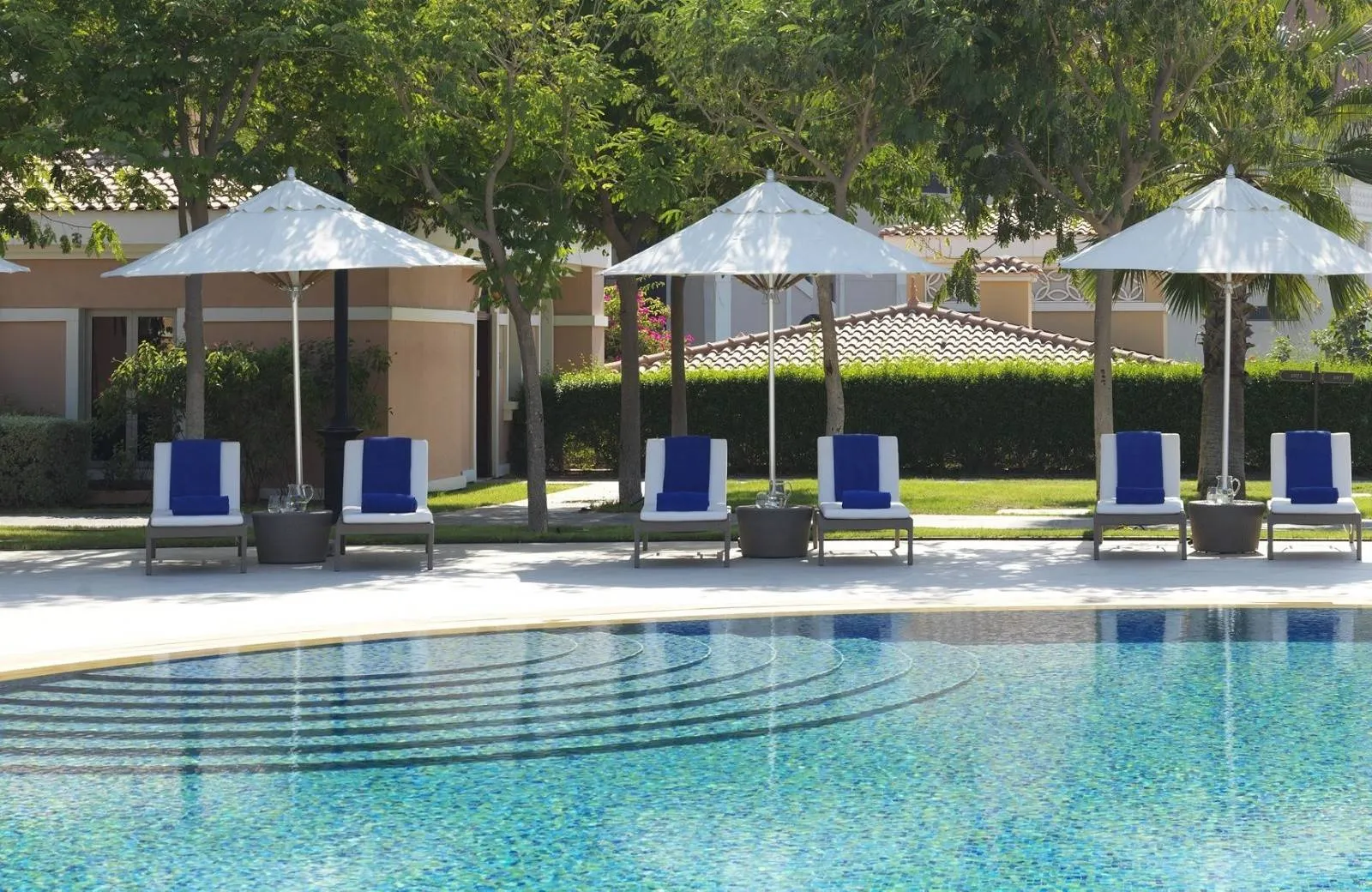 The Ritz-Carlton Abu Dhabi, Grand Canal 5*