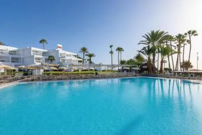 Hotel Riu Paraiso Lanzarote  4*