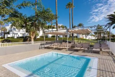Hotel Riu Paraiso Lanzarote  4*