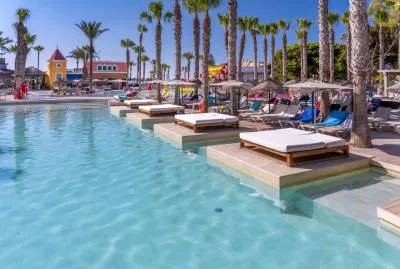 Mediterraneo Bay Hotel & Resort 4*