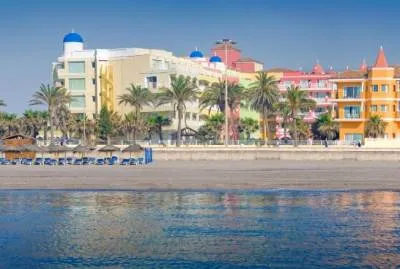 Mediterraneo Bay Hotel & Resort 4*