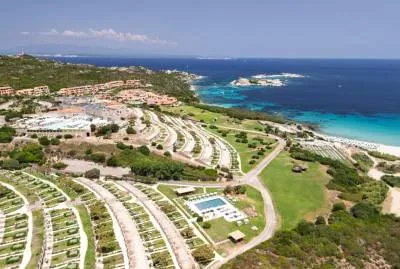 Mangia's Sardinia Resort 5*