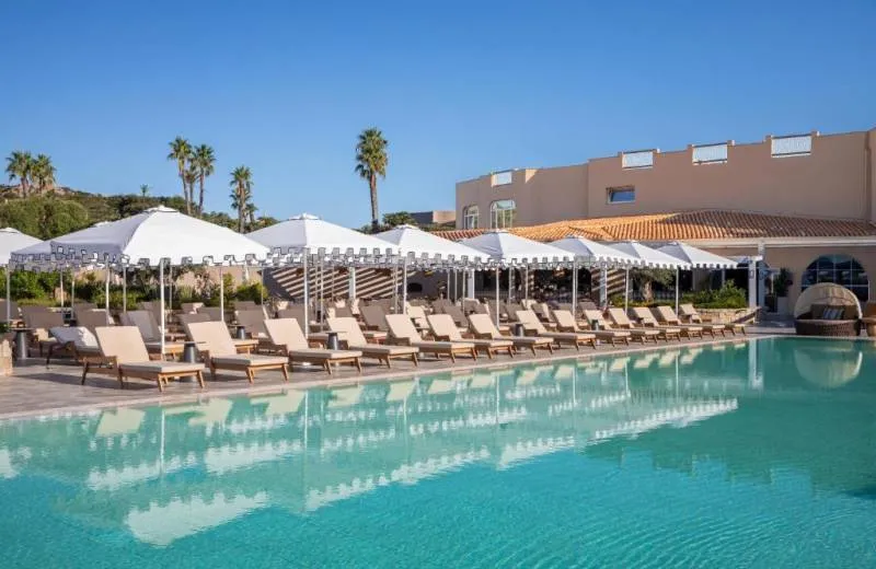 Mangia's Sardinia Resort 5*