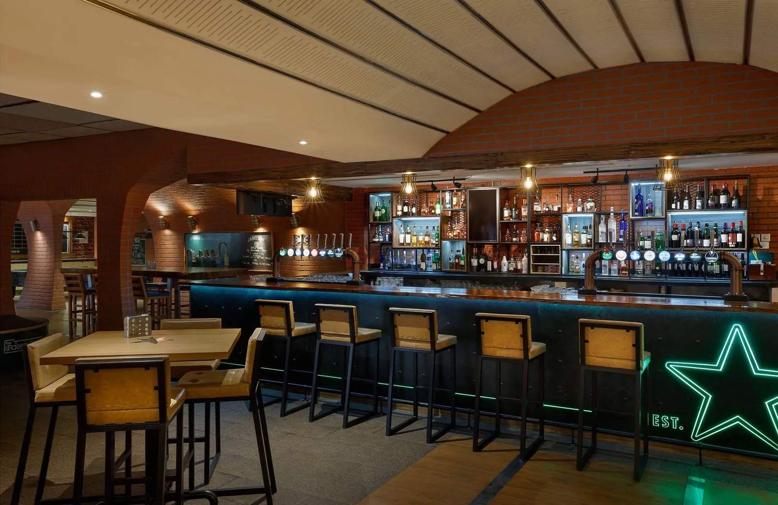 Al Habtoor Grand Resort, Autograph Collection 5*