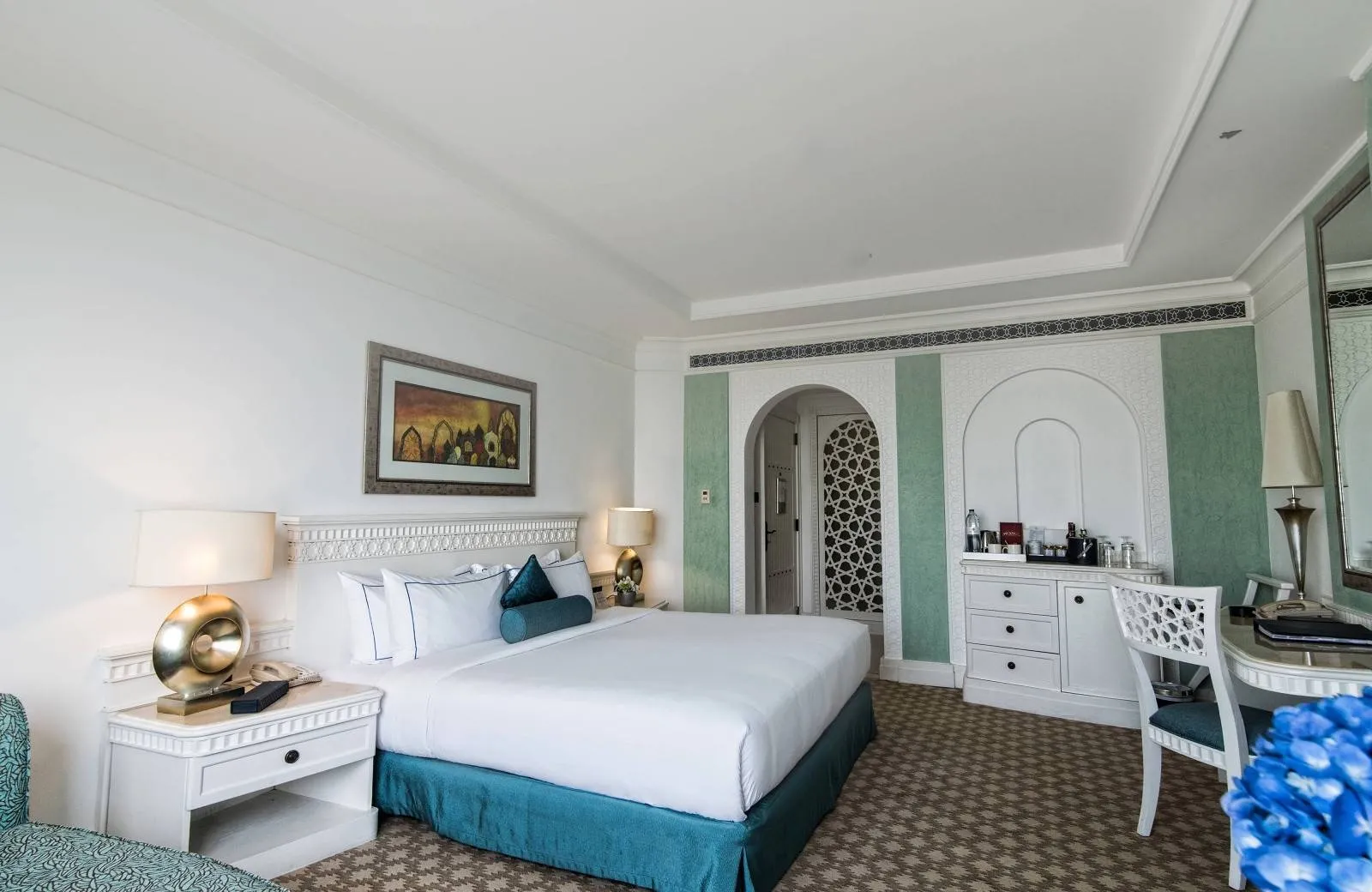 Al Habtoor Grand Resort, Autograph Collection 5*