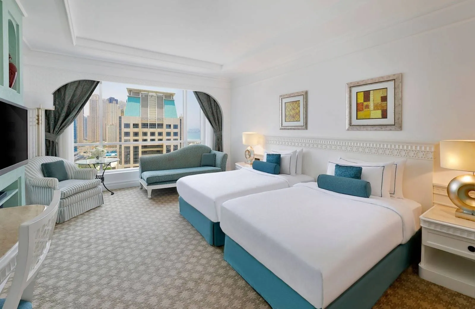 Al Habtoor Grand Resort, Autograph Collection 5*