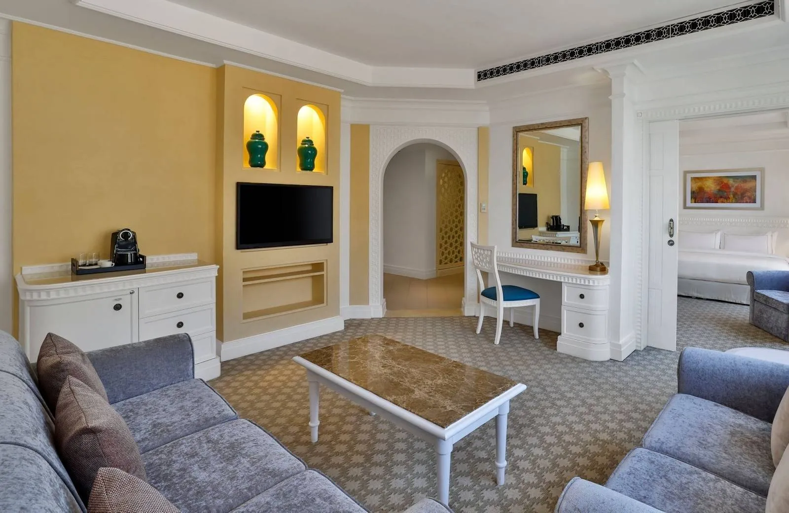 Al Habtoor Grand Resort, Autograph Collection 5*