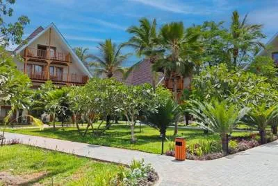 JAZ Amaluna - Adults Friendly 16+ 5*