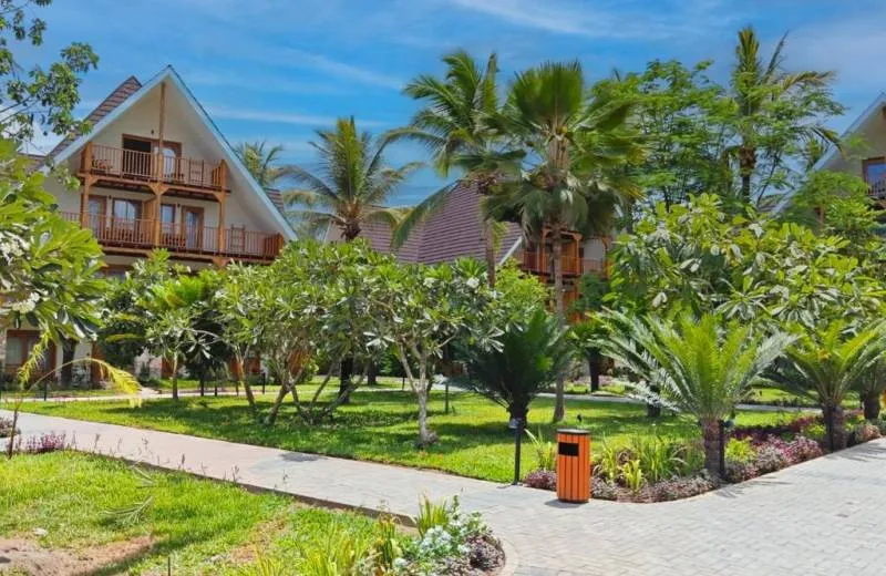 JAZ Amaluna - Adults Friendly 16+ 5*