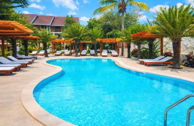 JAZ Amaluna - Adults Friendly 16+ 5*