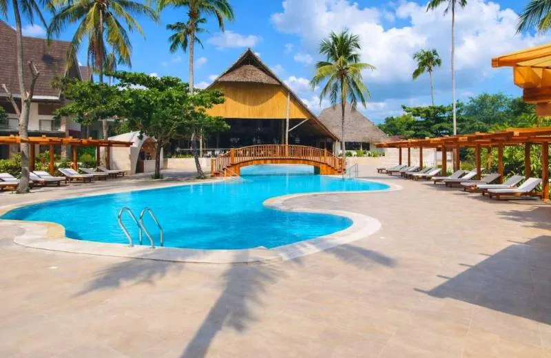 JAZ Amaluna - Adults Friendly 16+ 5*