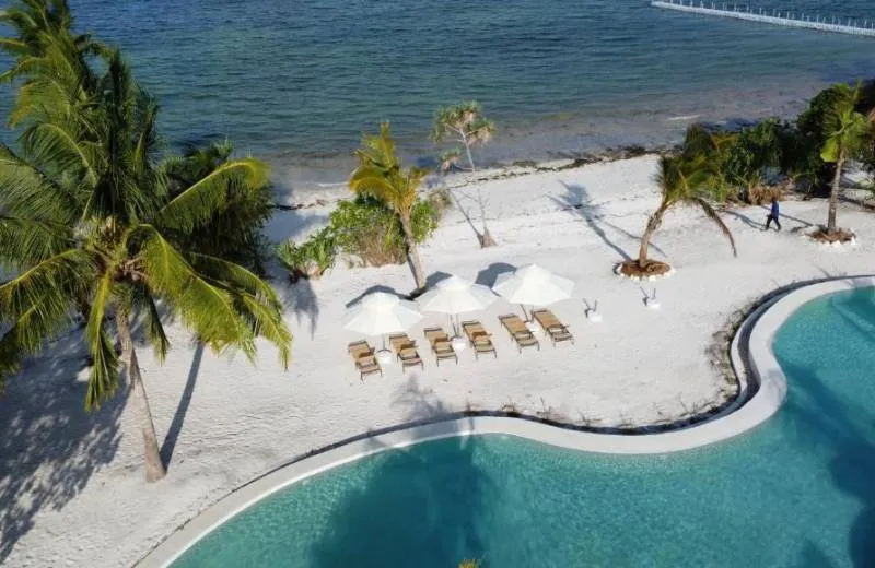 Zanziblue Waves Beach Resort 5*