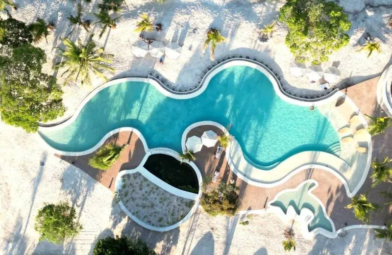 Zanziblue Waves Beach Resort 5*