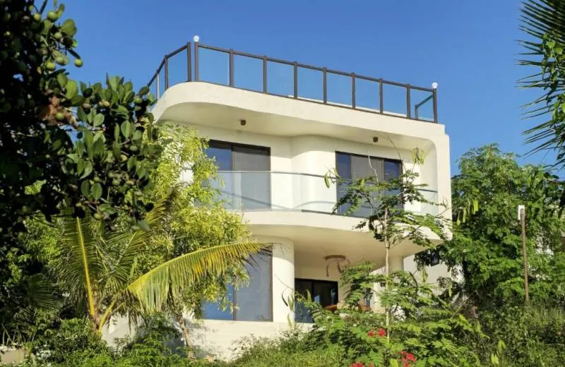 Zanziblue Waves Beach Resort 5*