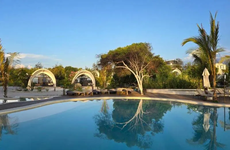 Zanziblue Waves Beach Resort 5*