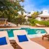 Warere Beach Hotel    4*