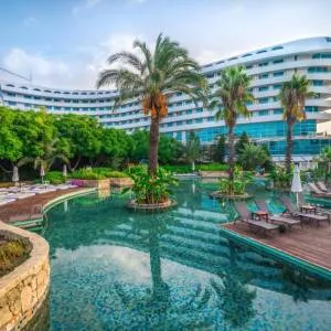 Concorde De Luxe Resort  5*